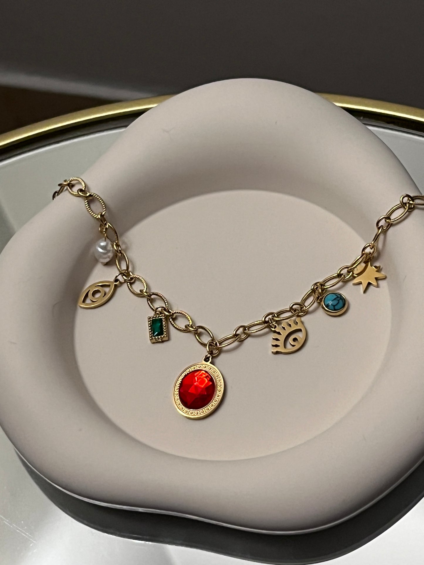 قلادة “Rouge”